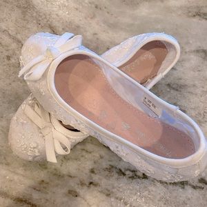 Olive & Edie girls white lace alley flats